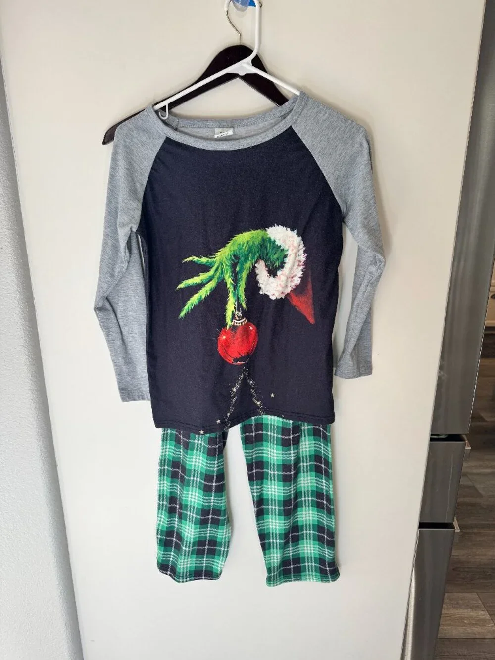 Dr Seuss The Grinch Christmas Pajama Set Raglan Top Green Plaid Pants Size Kid10